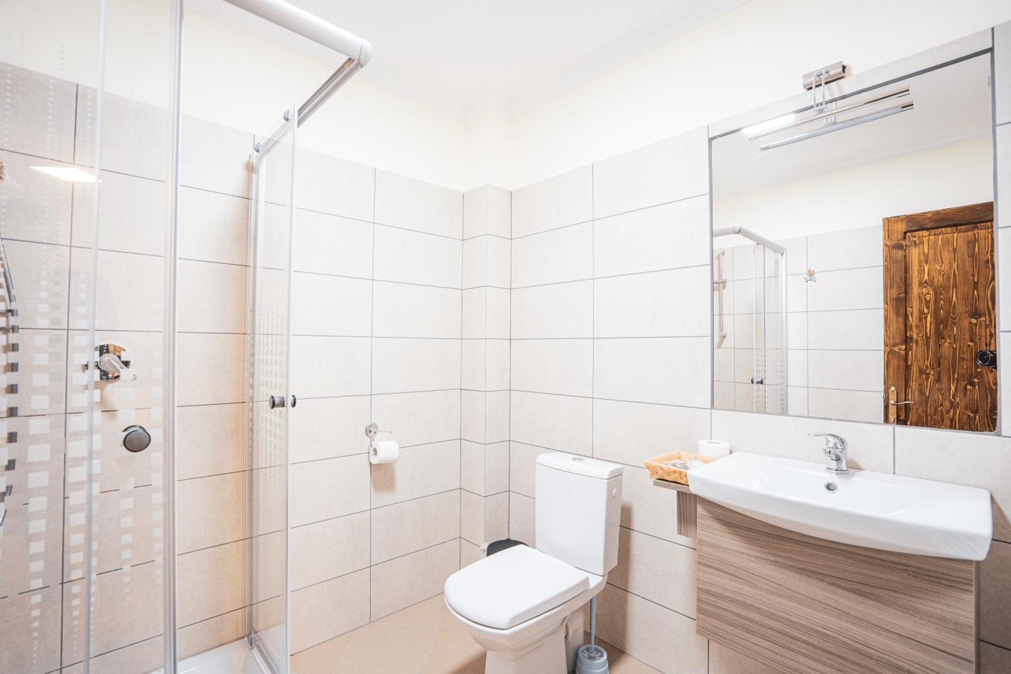 Hotel Rabbit Bran Alsómoécs Kültér fotó