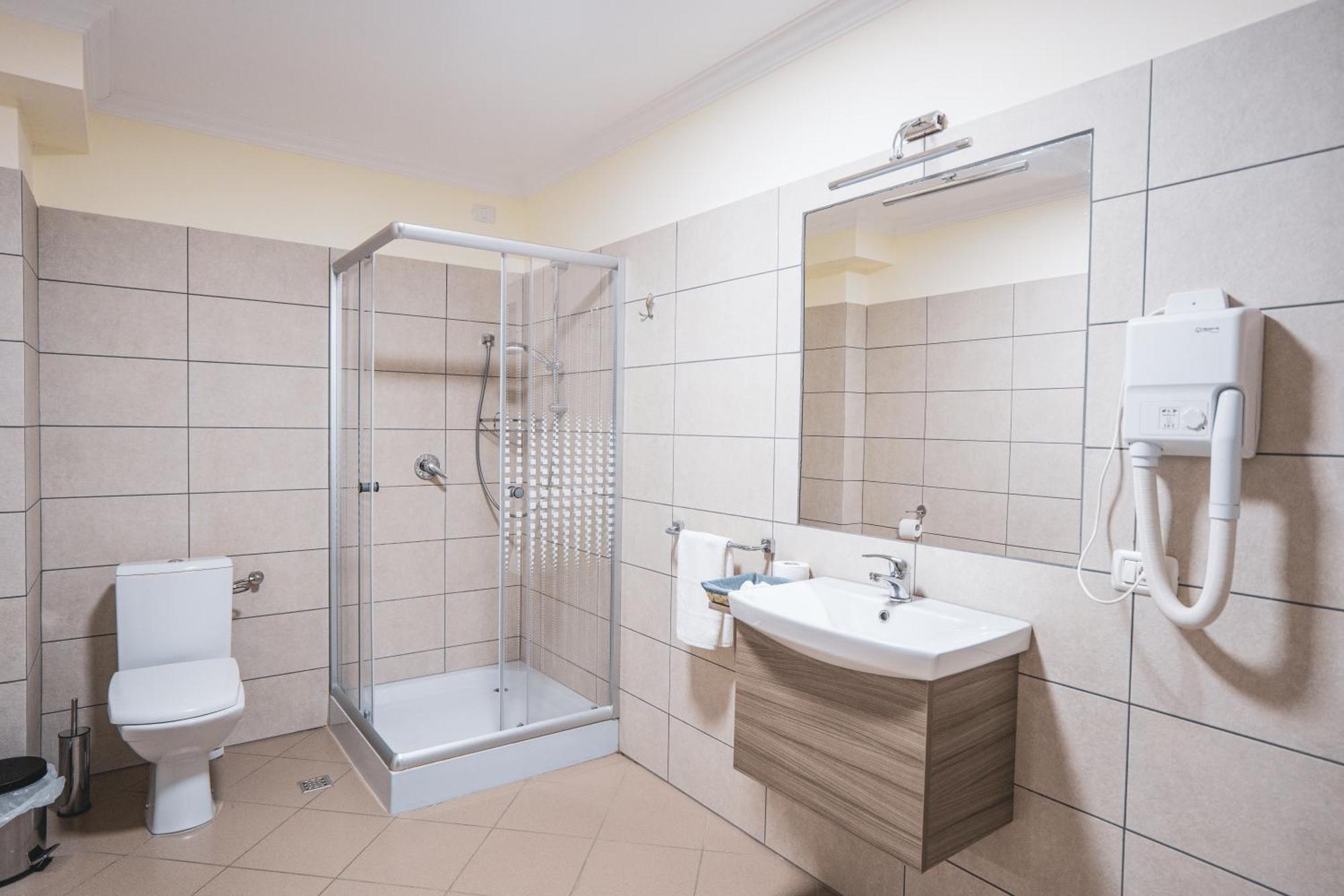 Hotel Rabbit Bran Alsómoécs Kültér fotó